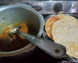 लूचई और आलू की सब्जी (luchai aur aloo ki sabzi recipe in Hindi) रेसिपी चरण 6 फोटो