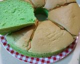 Foto langkah ke 6 dari resep Pandan Chiffon Cake.