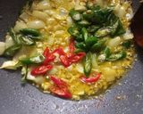 Foto langkah ke 5 dari resep Ayam goreng saus mentega.