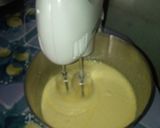 Foto del paso 2 de la receta: Cupcakes de zanahoria y frutos secos decorados con frosting de queso crema