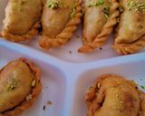 गुजीया (खजूर ड्राई फ्रूट्स वाली) रेसिपी चरण 6 फोटो