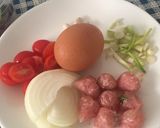 รูปขั้นตอนการทำที่ 1 ของ ข้าวผัดแหนม แสนอร่อยด้วยเครื่องปรุง2อย่าง