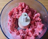 Foto del passaggio 5 della ricetta Finto gelato alla fragola con frutta congelata