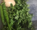 A picture of step 1 of To store Coriander.