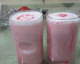 A picture of step 7 of Roohafza shake.