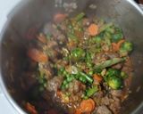 Foto del paso 4 de la receta: Carne con menestra