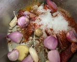 A picture of step 2 of Tuna Masala.