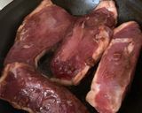A picture of step 3 of Keaw Teaw Ped Yang - Five Spiced Roasted Duck noodles.