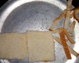 A picture of step 3 of Veg mayonnaise sandwich.