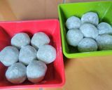 Foto langkah ke 6 dari resep Kue mochi imut isi kacang.