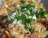 Foto langkah ke 4 dari resep Kwetiau Goreng Medan.