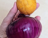 Foto del paso 1 de la receta: Cebolla morada encurtida 💜 solo dos ingredientes 💜