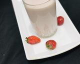 A picture of step 1 of Strawberry drink.