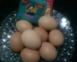 Foto langkah ke 1 dari resep Telur kecap uenak.