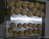 Foto langkah ke 4 dari resep Bakpia Kering Isi Keju Ekonomis.