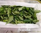 A picture of step 2 of Freshness loaded Green Masala.