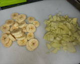 Foto del paso 1 de la receta: Tortilla de plátano y manzana