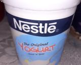 A picture of step 4 of White choco yogurt & Strawberry mousse.