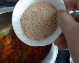 A picture of step 2 of Dalia pulao.