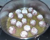 Foto del paso 2 de la receta: Albóndigas con tomate casero