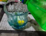 A picture of step 5 of Blue lemonode.