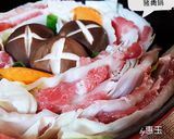 日式千層大白菜豬肉鍋(ミルフィーユ鍋)暖暖上桌嘍！的食譜步驟2照片