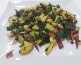 Foto del paso 3 de la receta: Espinacas salteadas con manzana, pasas y piñones 🍎🍎