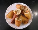 A picture of step 5 of Chicken spring rolls.