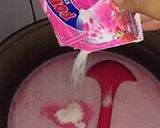 Foto langkah ke 2 dari resep Puding Lapis oreo strawbery.