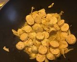 Une image de l'étape 4 de Tagliatelles de panais et courgettes aux saucisses de Thuringe.