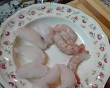 Foto del paso 4 de la receta Guiso de papas con calamares, rape y gambas