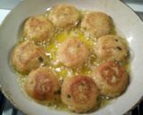Foto del passaggio 8 della ricetta Polpette di broccolo e amenta