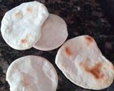 Foto del paso 4 de la receta: Pancitos sin levadura para sándwich