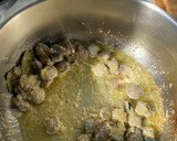 Foto del paso 5 de la receta: Merluza con almejas