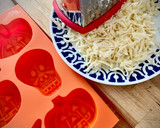 Foto del paso 1 de la receta: Monstruitos salados de patata