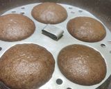 A picture of step 5 of Chocolate idli.