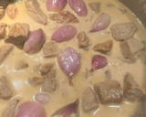 Foto del paso 5 de la receta: Babilla de ternera con chalotas y cantarelas