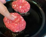 A picture of step 4 of Japanese hamburger steak - Hambagu / ハンバーグ 🤤💗.
