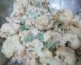 A picture of step 5 of Kurkuri cauliflower fritters.