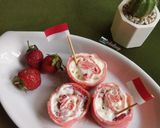 Foto langkah ke 8 dari resep Mille Crepes Gulung Merah Putih 🍓🇮🇩.
