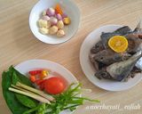 Foto langkah ke 1 dari resep Sup Ikan Tongkol Kuah Kuning.