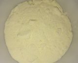A picture of step 2 of Milk powder halwa.