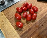 Une image de l'étape 5 de Crevettes sauvages marinées aneth citron tomates cerises.