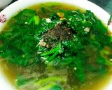 Hình bước làm 5 của món Canh cua mồng tơi chả cá thu