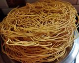 ચણા ના લોટ ની સેવ (Chana Flour Sev Recipe In Gujarati) રેસીપી સ્ટેપ2ફોટો