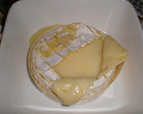 Foto del paso 4 de la receta: Ajo asado y queso camembert al horno