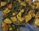 A picture of step 4 of French beans ki sabji.