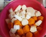 Pulykamell vadasmártással, zsemlegombóccal recept fázis 1 fotója