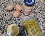 Foto del paso 1 de la receta: Huevos Rellenos con Atún y Aceitunas