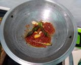 Foto langkah ke 2 dari resep Tumis Pindang Tongkol Pete.